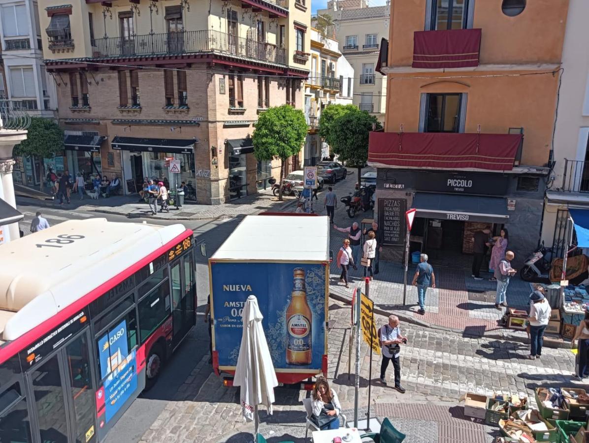 Apartamento Calle Feria Sevilla Exteriör bild