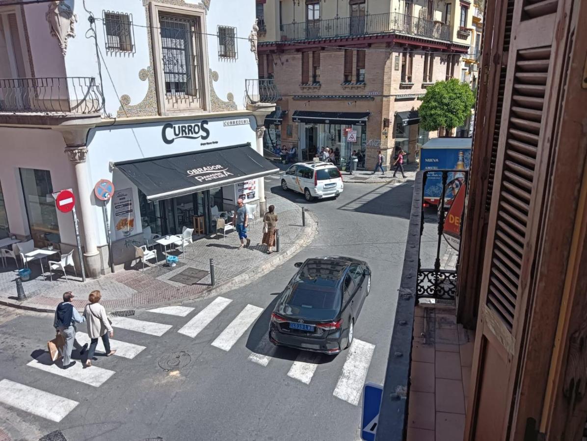 Apartamento Calle Feria Sevilla Exteriör bild